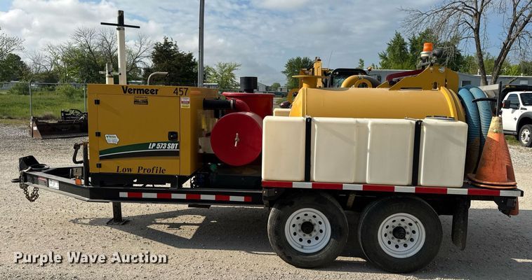 image for item DV4039 2016 Vermeer LP573SDT vacuum excavator