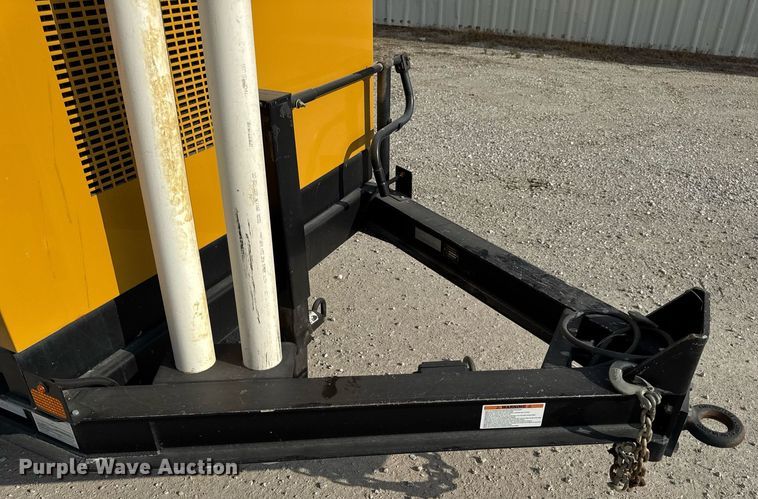 image for item DV4039 2016 Vermeer LP573SDT vacuum excavator