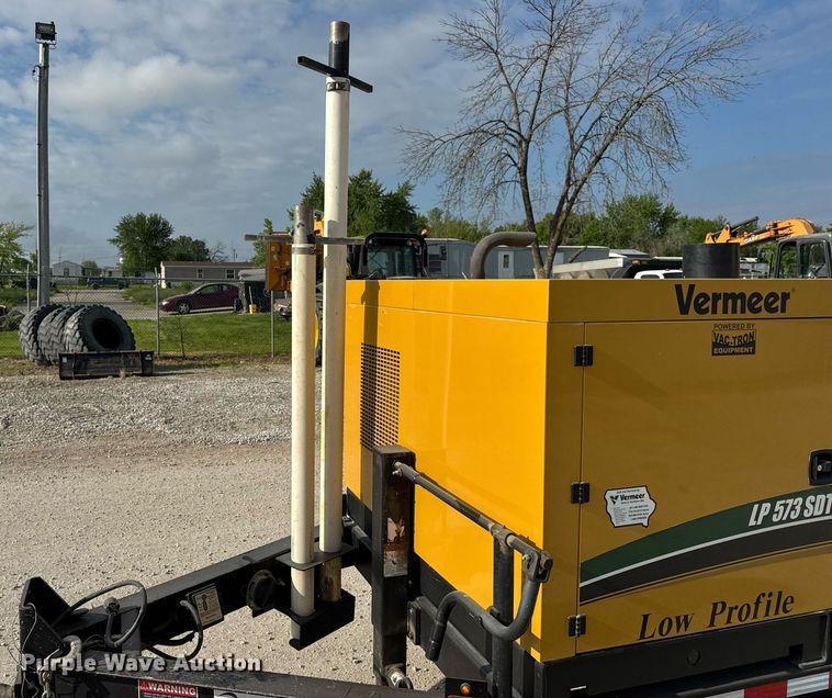 image for item DV4039 2016 Vermeer LP573SDT vacuum excavator