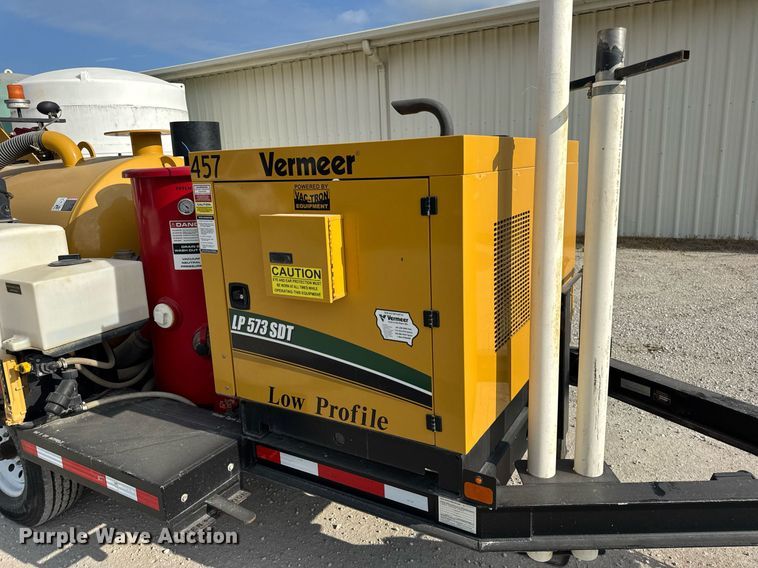 image for item DV4039 2016 Vermeer LP573SDT vacuum excavator