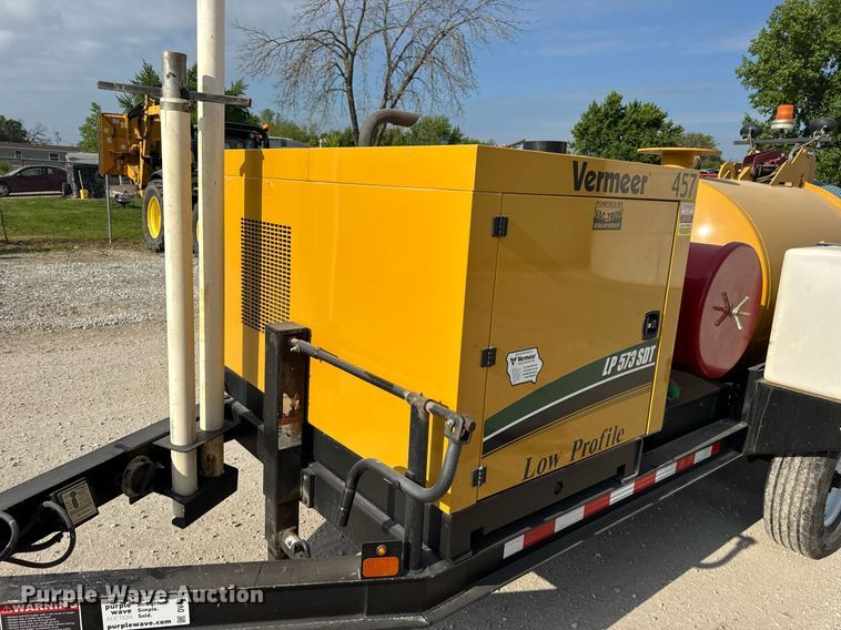 image for item DV4039 2016 Vermeer LP573SDT vacuum excavator