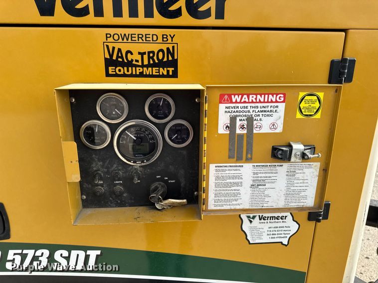 image for item DV4039 2016 Vermeer LP573SDT vacuum excavator