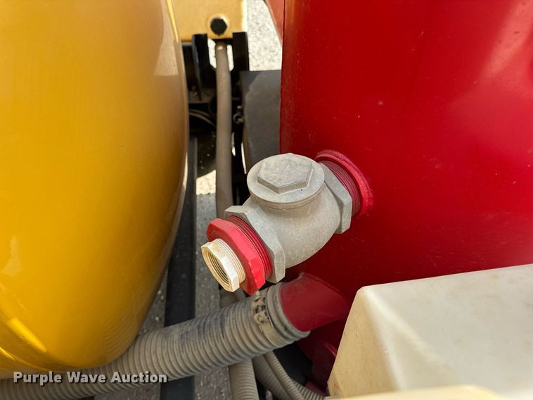 image for item DV4039 2016 Vermeer LP573SDT vacuum excavator