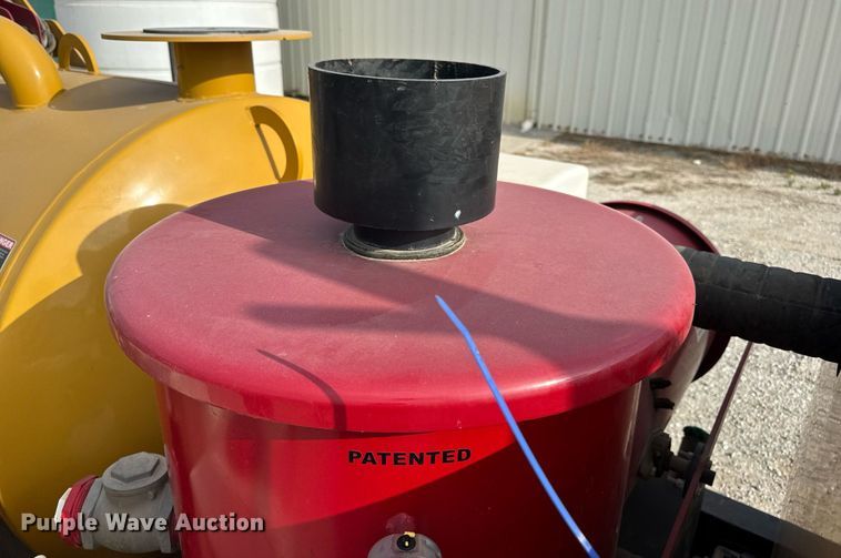 image for item DV4039 2016 Vermeer LP573SDT vacuum excavator