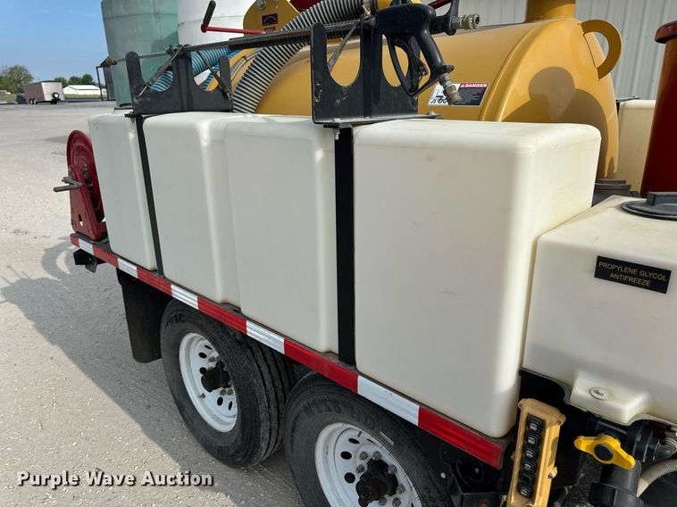 image for item DV4039 2016 Vermeer LP573SDT vacuum excavator