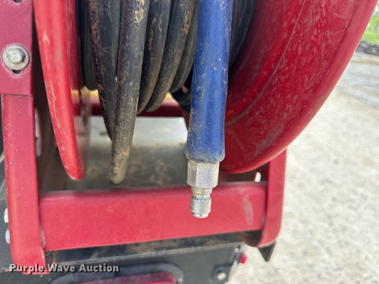 image for item DV4039 2016 Vermeer LP573SDT vacuum excavator