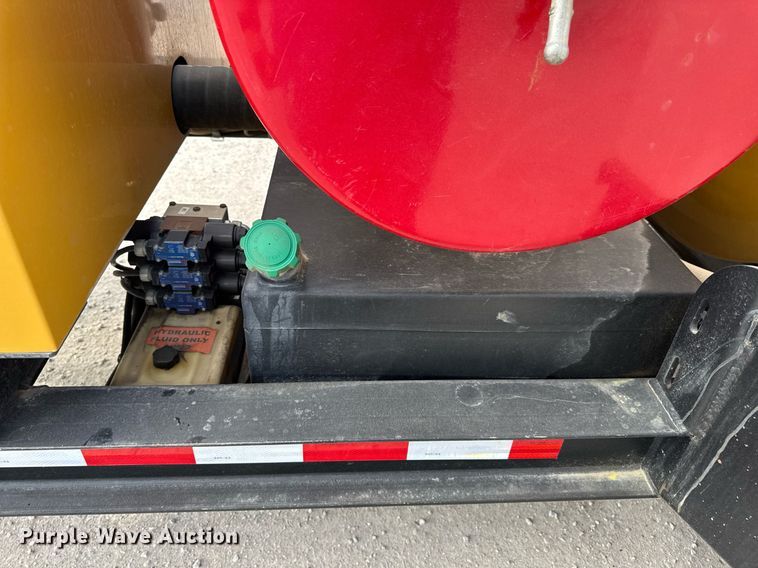 image for item DV4039 2016 Vermeer LP573SDT vacuum excavator