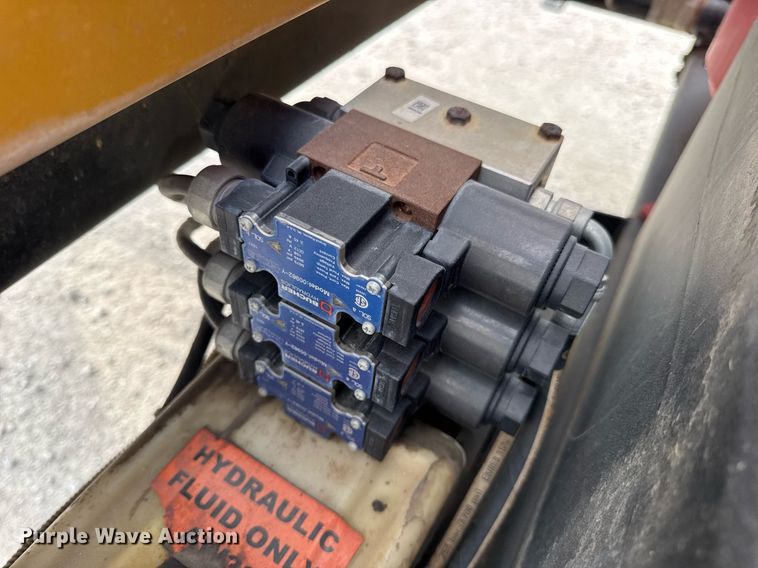 image for item DV4039 2016 Vermeer LP573SDT vacuum excavator