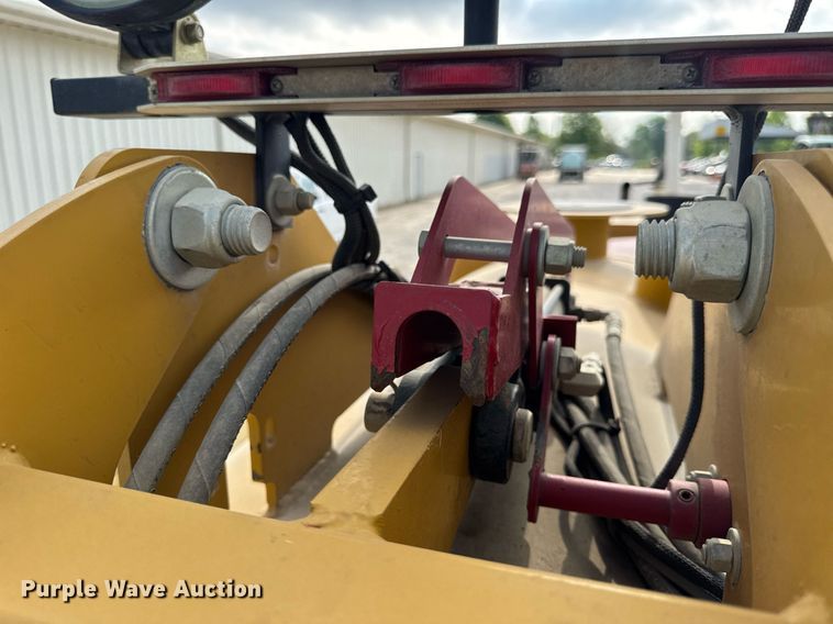 image for item DV4039 2016 Vermeer LP573SDT vacuum excavator