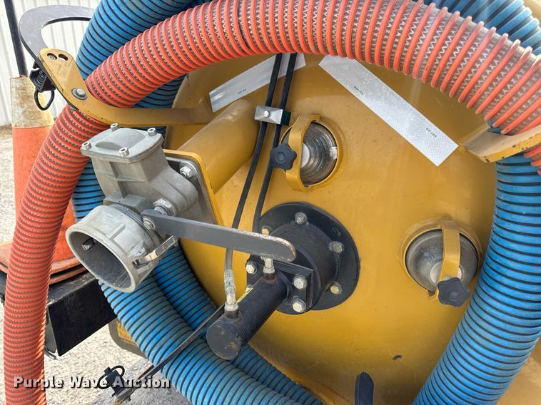 image for item DV4039 2016 Vermeer LP573SDT vacuum excavator