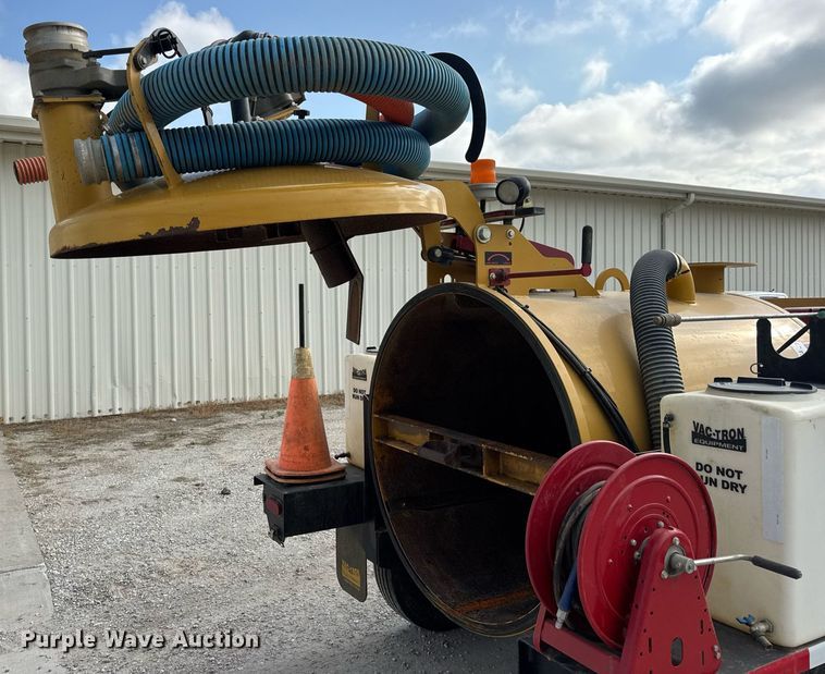 image for item DV4039 2016 Vermeer LP573SDT vacuum excavator