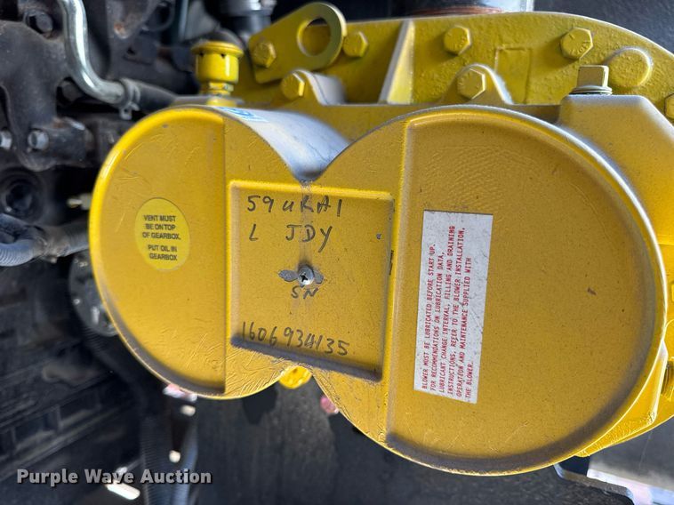 image for item DV4039 2016 Vermeer LP573SDT vacuum excavator