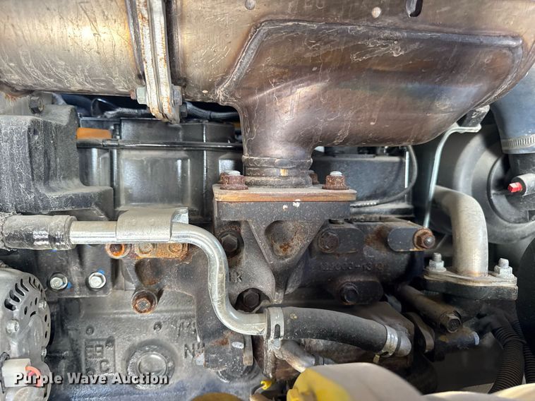 image for item DV4039 2016 Vermeer LP573SDT vacuum excavator