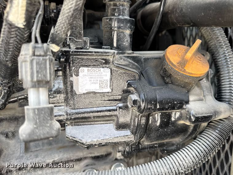 image for item DV4039 2016 Vermeer LP573SDT vacuum excavator