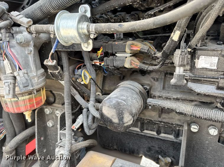 image for item DV4039 2016 Vermeer LP573SDT vacuum excavator