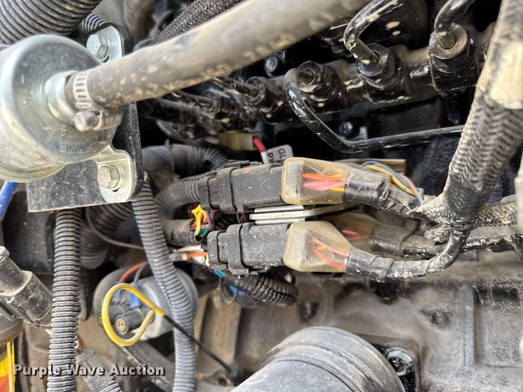 image for item DV4039 2016 Vermeer LP573SDT vacuum excavator