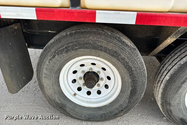 image for item DV4039 2016 Vermeer LP573SDT vacuum excavator