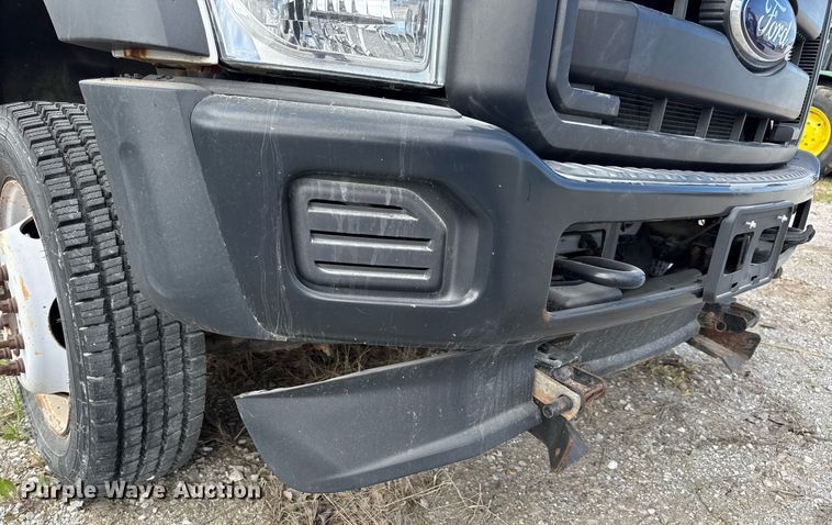 image for item DV4040 2015 Ford F550 Super Duty XL dump flatbed truck