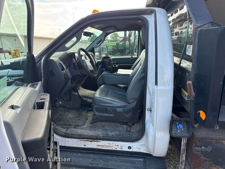 image for item DV4040 2015 Ford F550 Super Duty XL dump flatbed truck