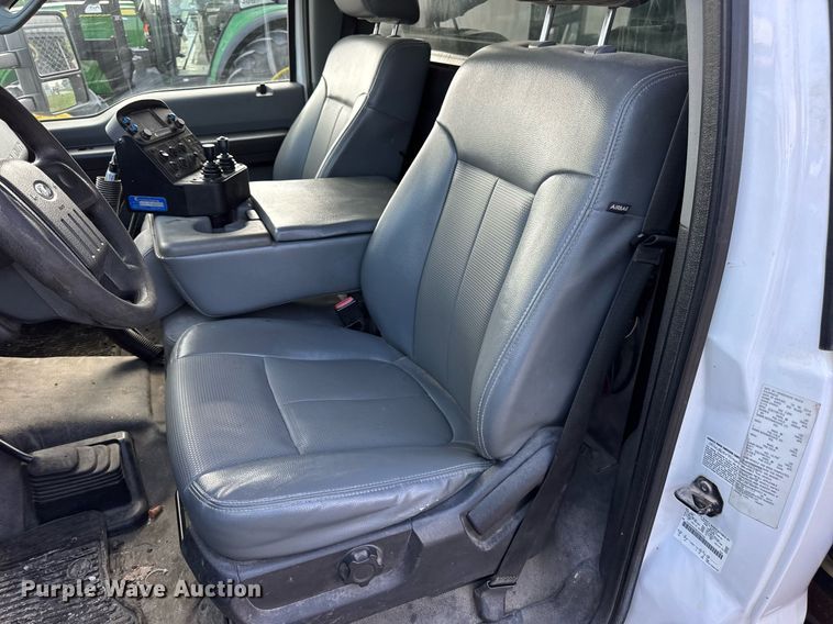 image for item DV4040 2015 Ford F550 Super Duty XL dump flatbed truck