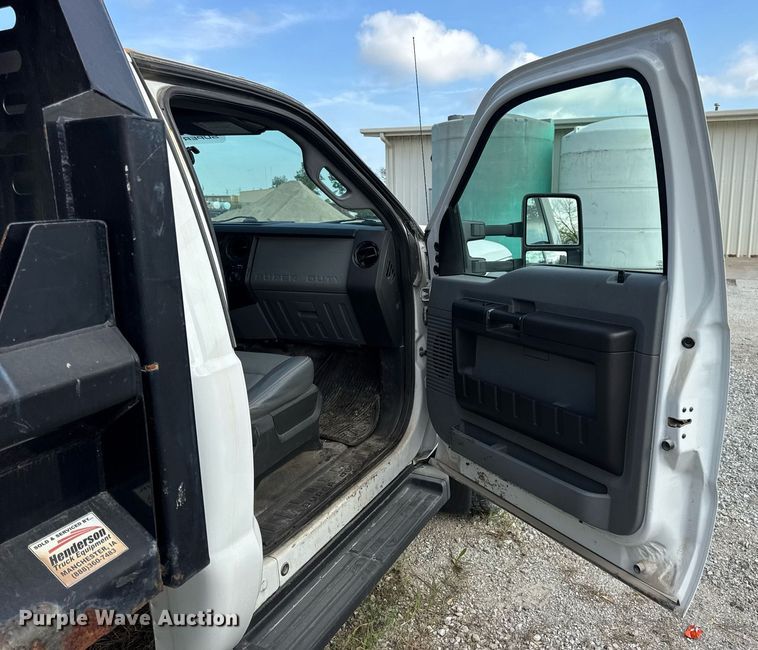 image for item DV4040 2015 Ford F550 Super Duty XL dump flatbed truck