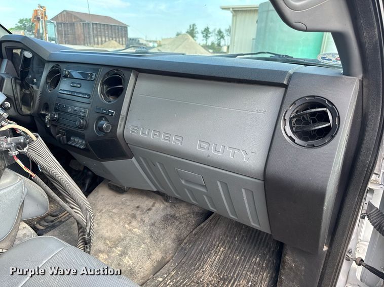 image for item DV4040 2015 Ford F550 Super Duty XL dump flatbed truck