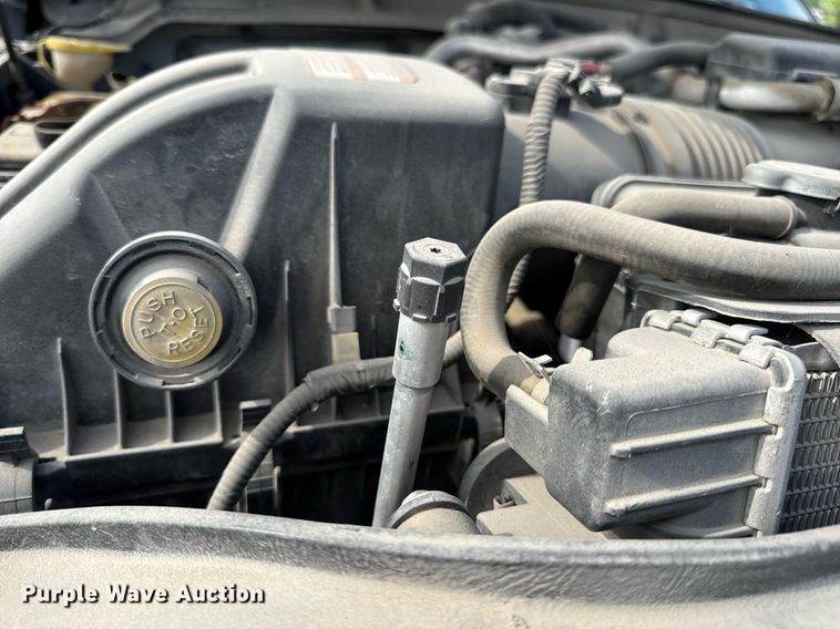 image for item DV4040 2015 Ford F550 Super Duty XL dump flatbed truck