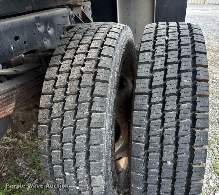 image for item DV4040 2015 Ford F550 Super Duty XL dump flatbed truck