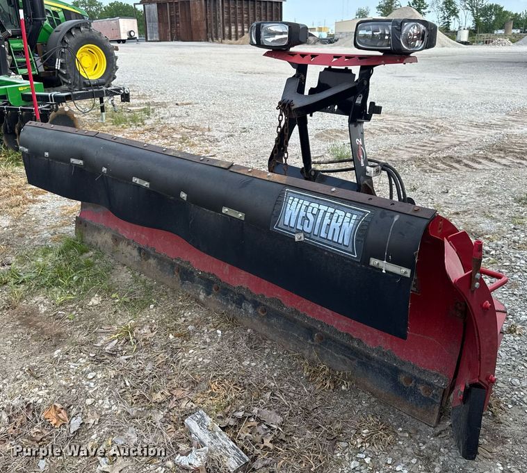 image for item DV4040 2015 Ford F550 Super Duty XL dump flatbed truck