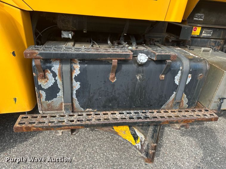 image for item EB2519 2004 Sterling LT9500 dump truck