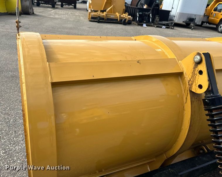 image for item EB2519 2004 Sterling LT9500 dump truck