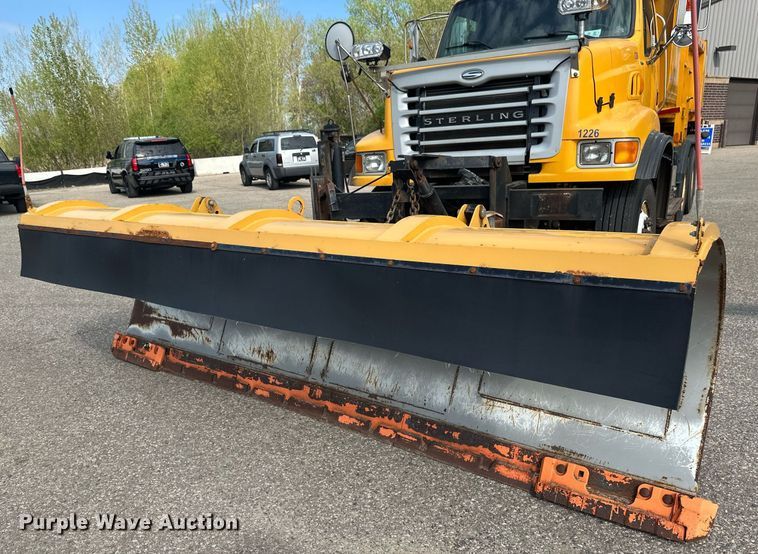 image for item EB2519 2004 Sterling LT9500 dump truck