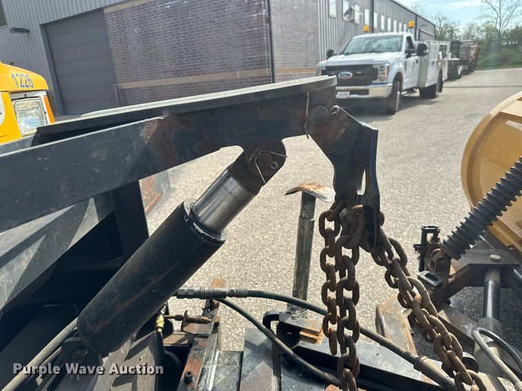 image for item EB2519 2004 Sterling LT9500 dump truck