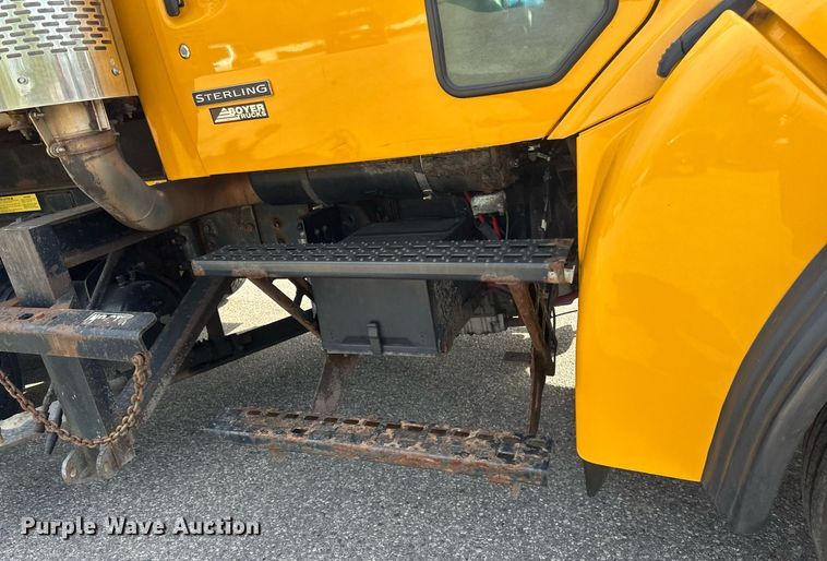 image for item EB2519 2004 Sterling LT9500 dump truck