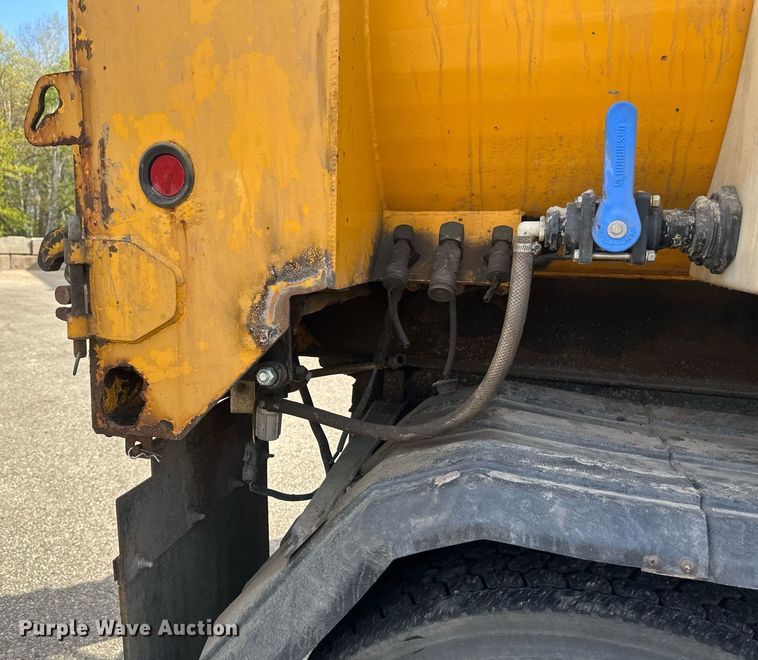 image for item EB2519 2004 Sterling LT9500 dump truck