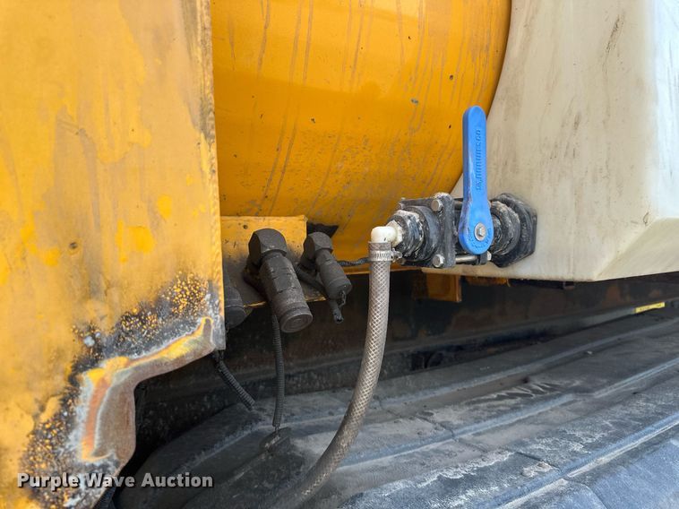 image for item EB2519 2004 Sterling LT9500 dump truck