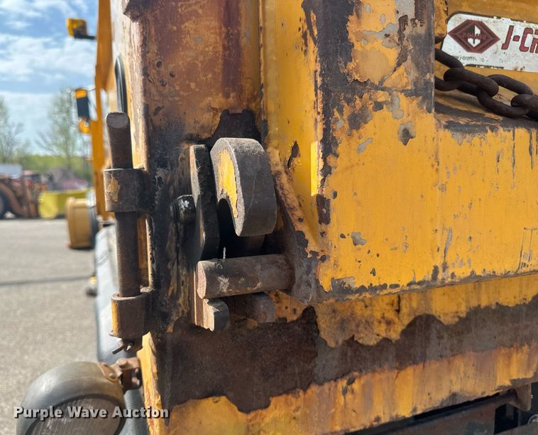 image for item EB2519 2004 Sterling LT9500 dump truck