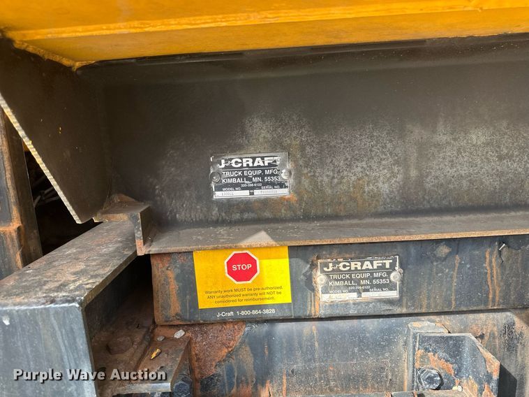 image for item EB2519 2004 Sterling LT9500 dump truck