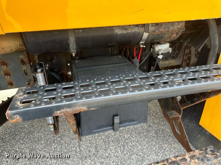 image for item EB2519 2004 Sterling LT9500 dump truck