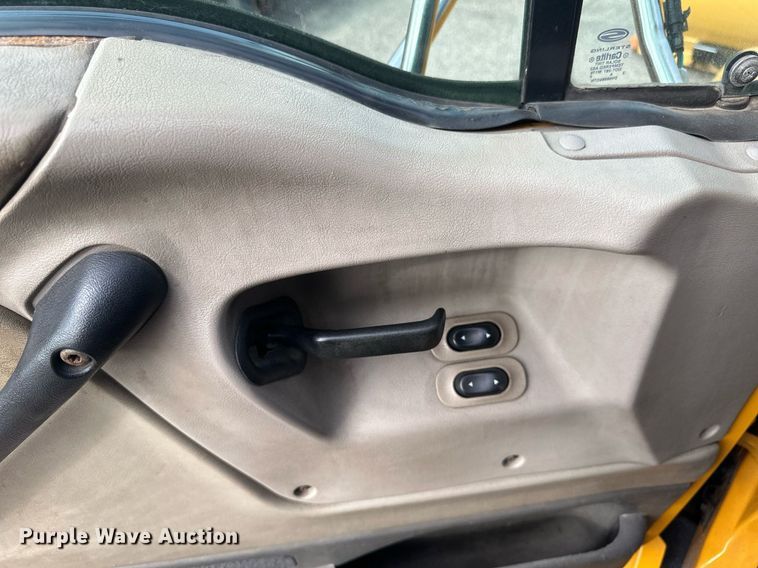 image for item EB2519 2004 Sterling LT9500 dump truck