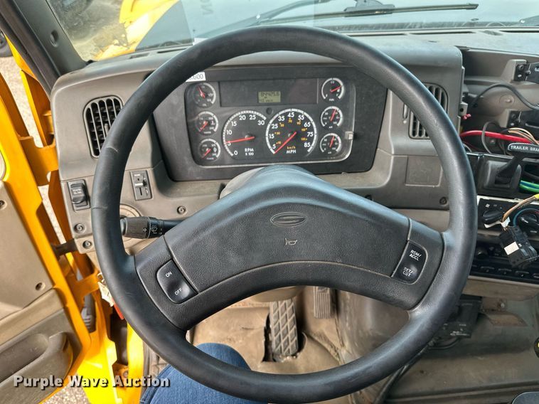 image for item EB2519 2004 Sterling LT9500 dump truck