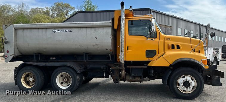 image for item EB2520 1998 Ford LT9000 dump truck