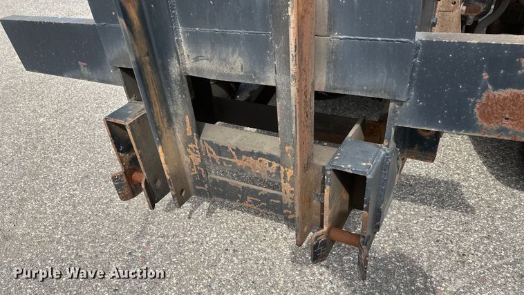 image for item EB2520 1998 Ford LT9000 dump truck