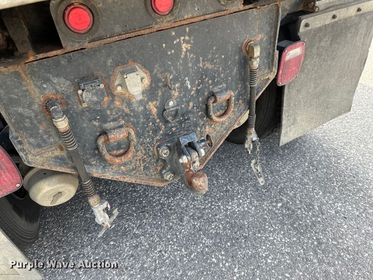 image for item EB2520 1998 Ford LT9000 dump truck