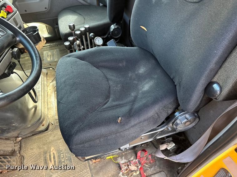 image for item EB2520 1998 Ford LT9000 dump truck