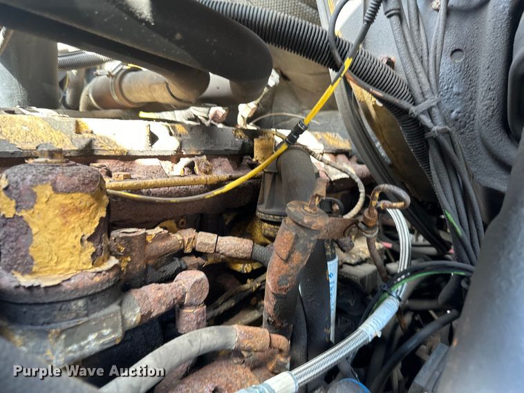 image for item EB2520 1998 Ford LT9000 dump truck