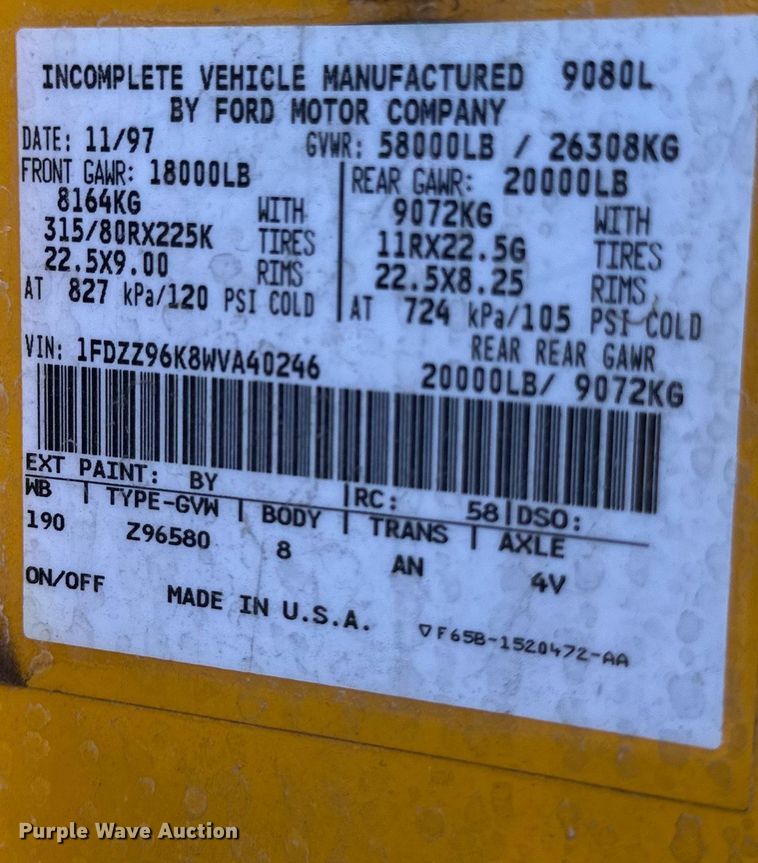 image for item EB2520 1998 Ford LT9000 dump truck