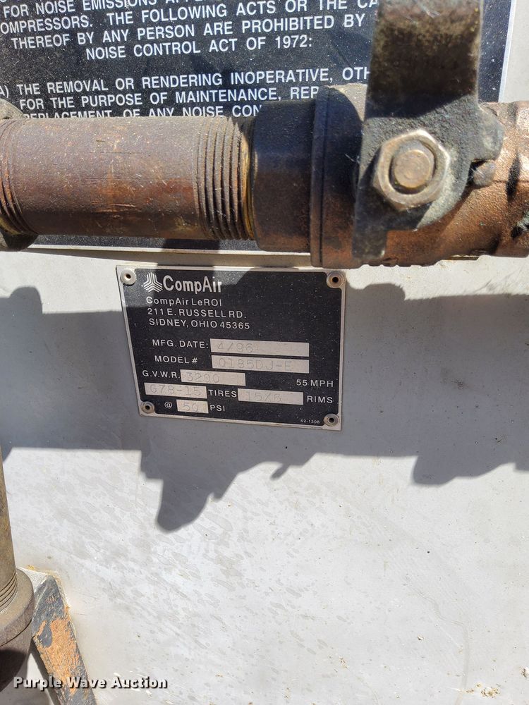 image for item EB2520 1998 Ford LT9000 dump truck