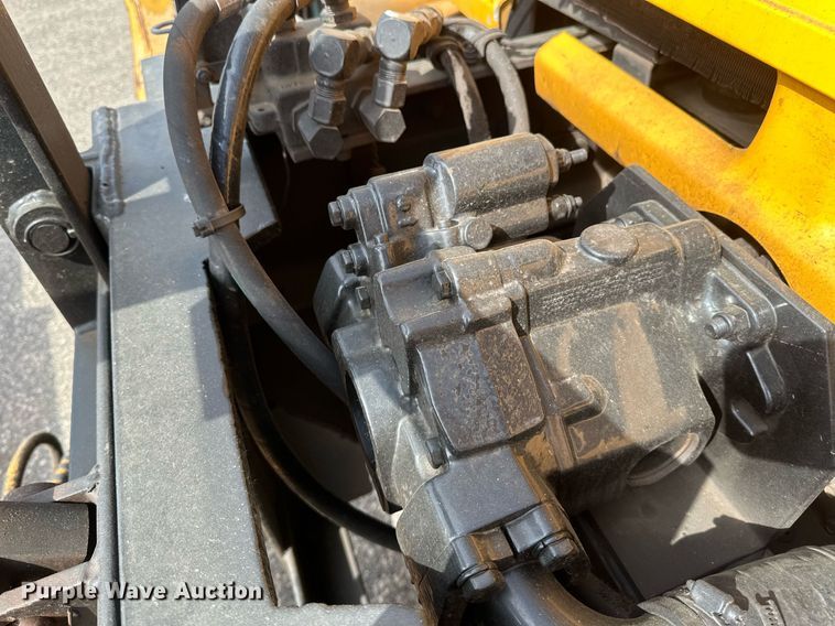 image for item EB2521 1998 Ford L8501 dump truck