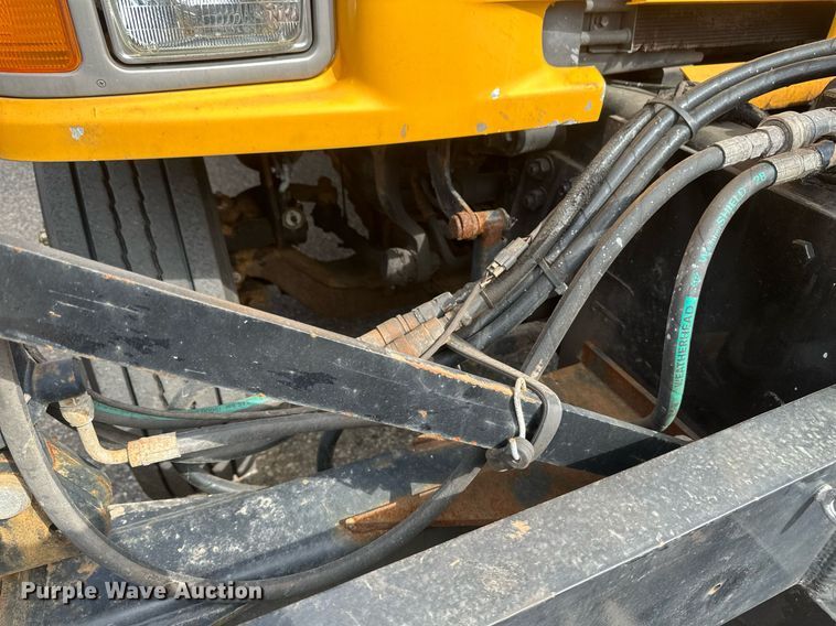 image for item EB2521 1998 Ford L8501 dump truck